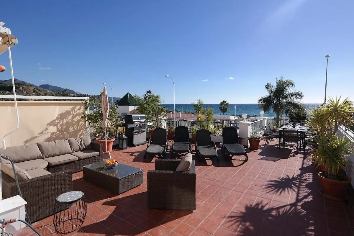 3 Bedroom Beach Frontline Apartment With Parking Spain